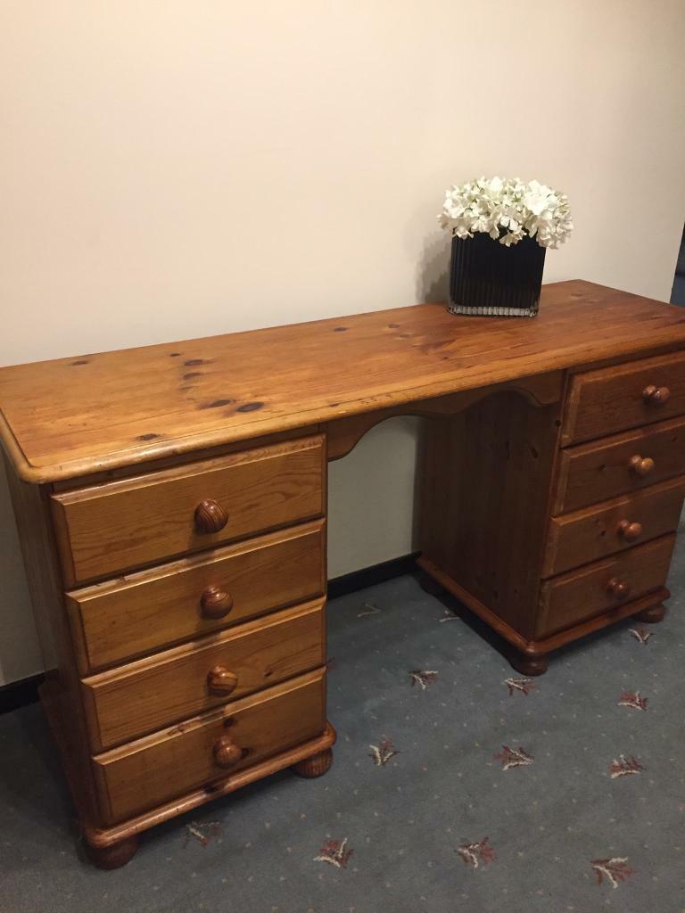 dark pine dressing table